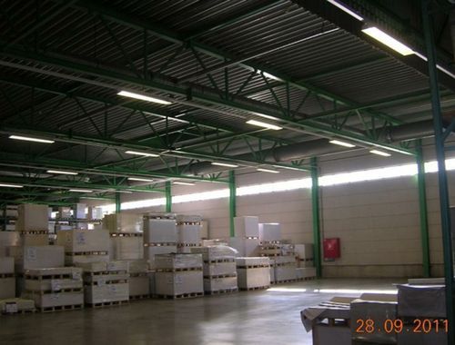 786 m² magazijn met 471 m² kantoorruimte nabij de E34 - photo 3
