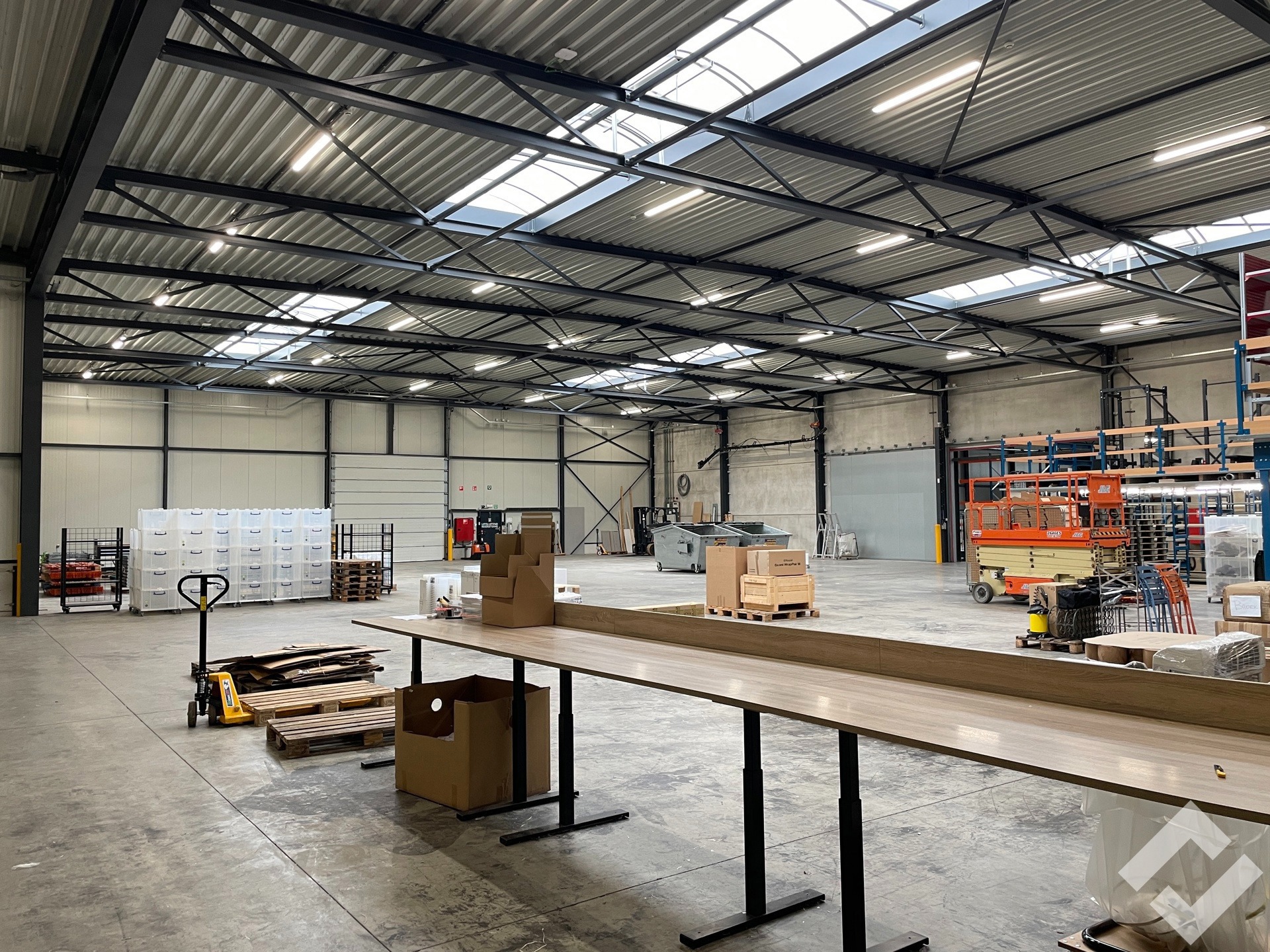 Magazijn (1.394m2) te huur in industriezone Driehoek in Balen! - foto 4