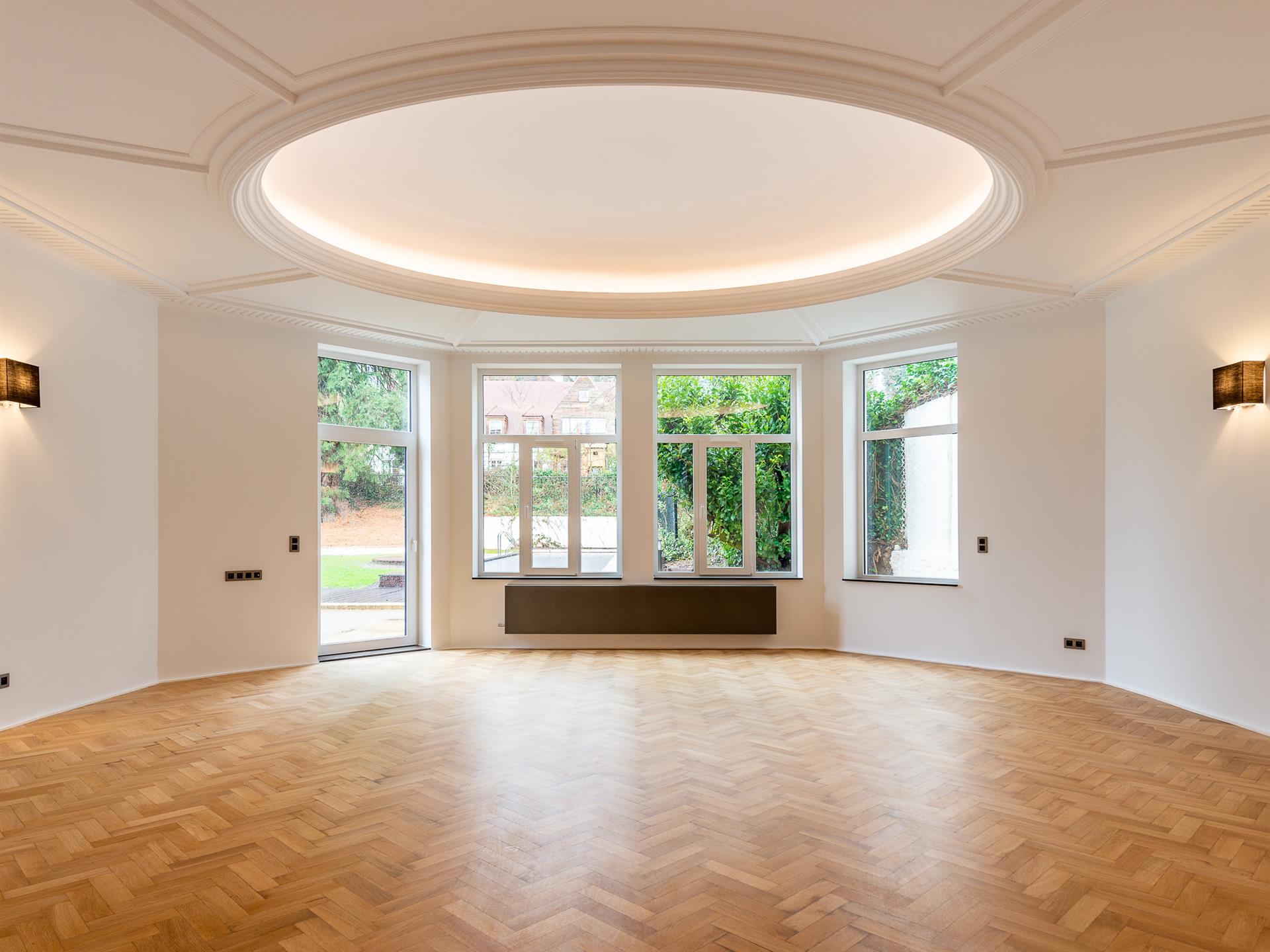 House for rent in Uccle with 7 bedrooms - photo 2