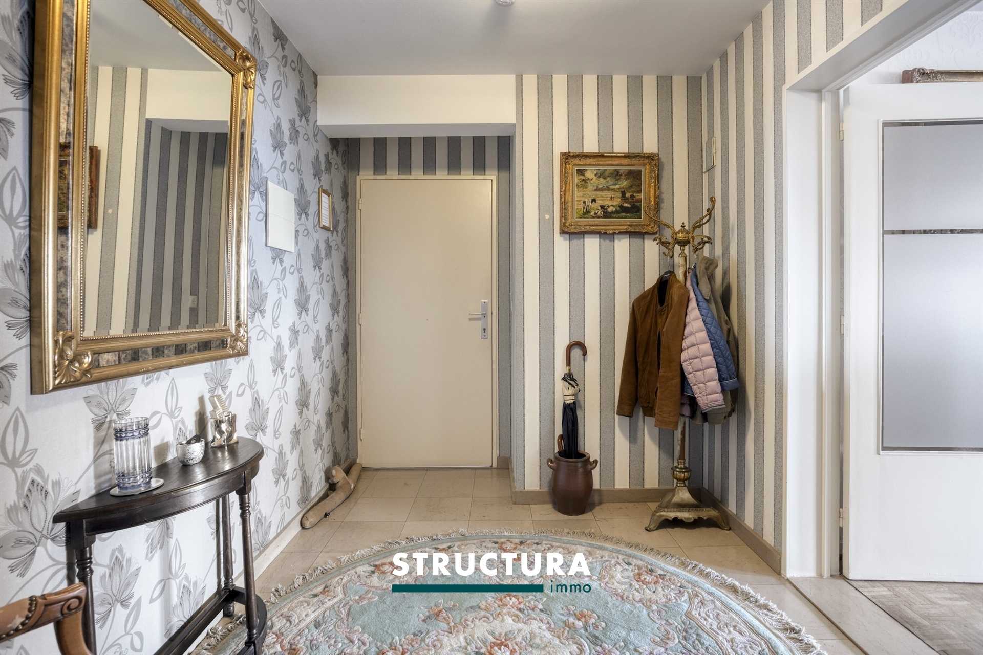 Ruim, zonovergoten appartement met 3 slaapkamers! - foto 5