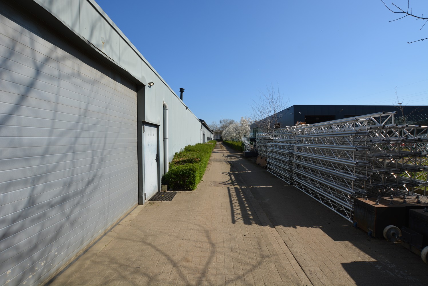 Magazijn van 440 m² met privatieve inrijpoort - foto 5