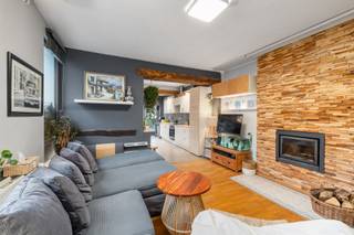 Te koop: instapklaar halfopen huis in het centrum van Wezembeek-Oppem, op korte afstand van openbaar vervoer en invalswegen.Deze karaktervolle en...