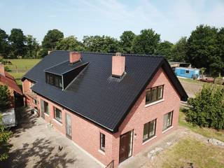 Deze gezinswoning ligt op een perceel van nagenoeg 7a. De tuin is zuidwest georiënteerd waardoor je volop kan genieten van de namiddag- en...