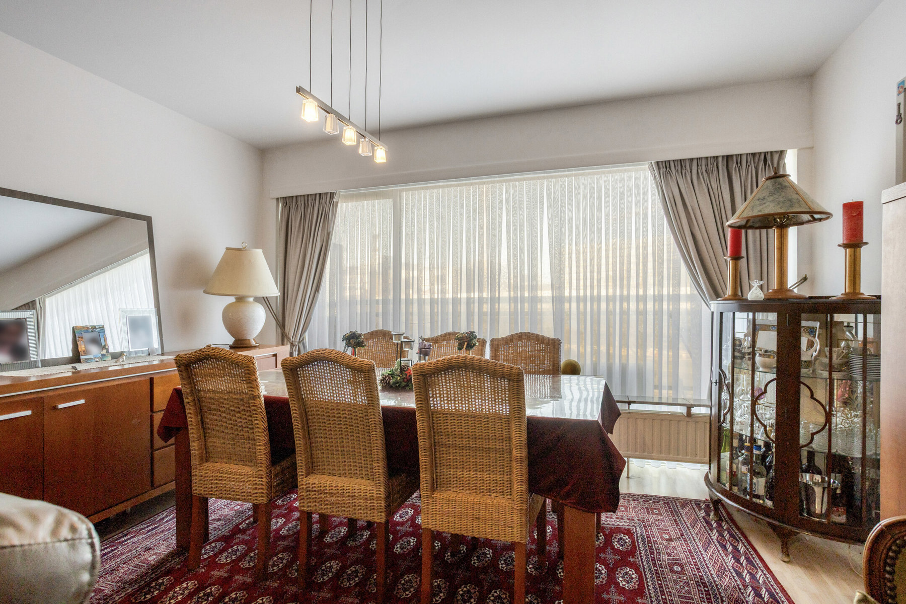 Ruim 3-slaapkamerappartement met terras - foto 3