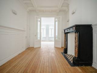 Dit volledig gerenoveerde appartement is ideaal gelegen tussen de universiteitswijk en de vijvers van Ixelles en biedt een bruto vloeroppervlakte...