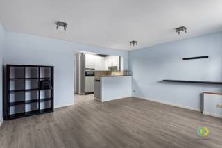 Vilvoorde: Located in a quiet residential area you will find this 1 bedroom apartment on the second floor. Upon entering, you enter the...