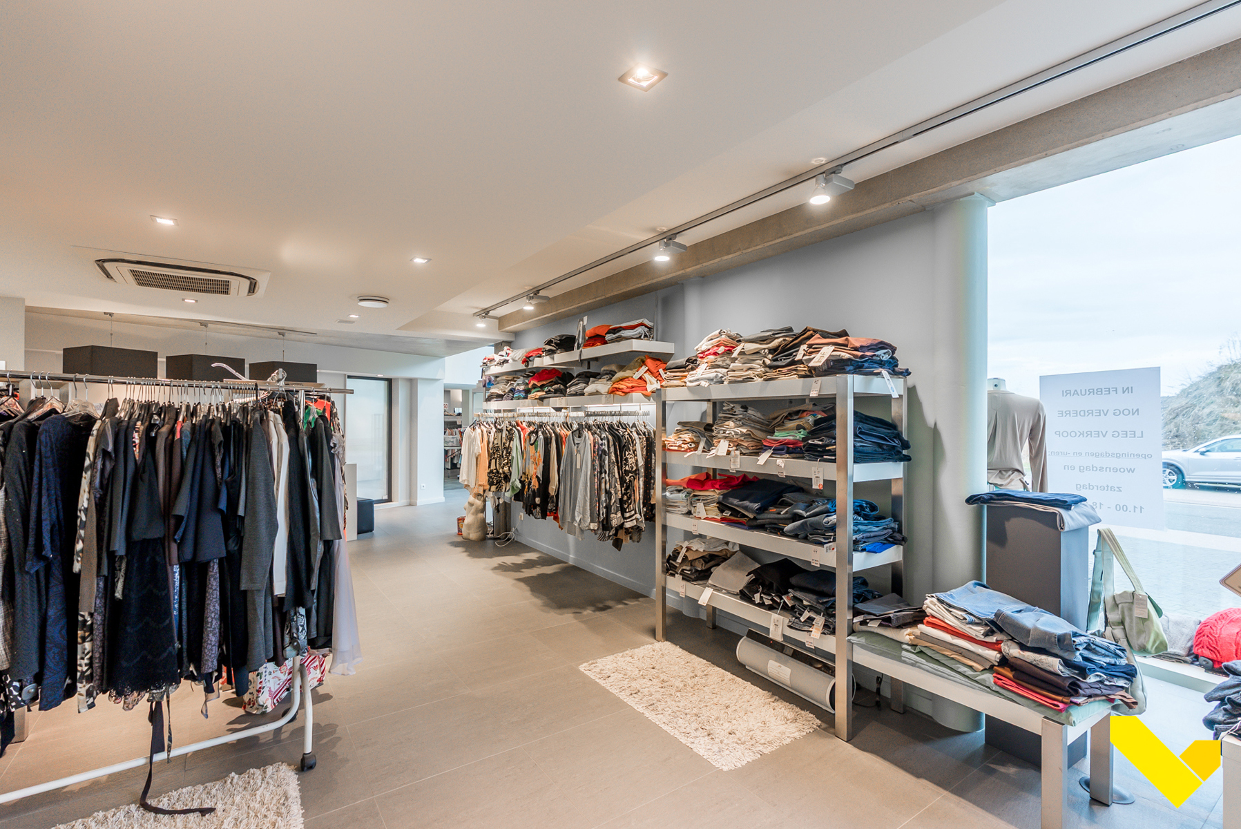 Te Koop: Luxueus handelspand met ruime woning en tuin. - foto 4