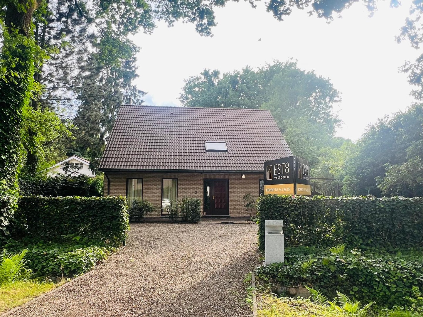 Vrijstaande villa in het groen op een perceel van 3501 m² - foto 1