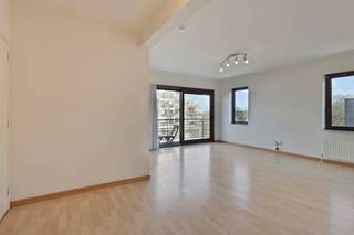 Pleasant and bright two-bedroom apartment on the fourth floor. This apartment has a beautiful area of 78 m² and a 4 m² terrace with a...