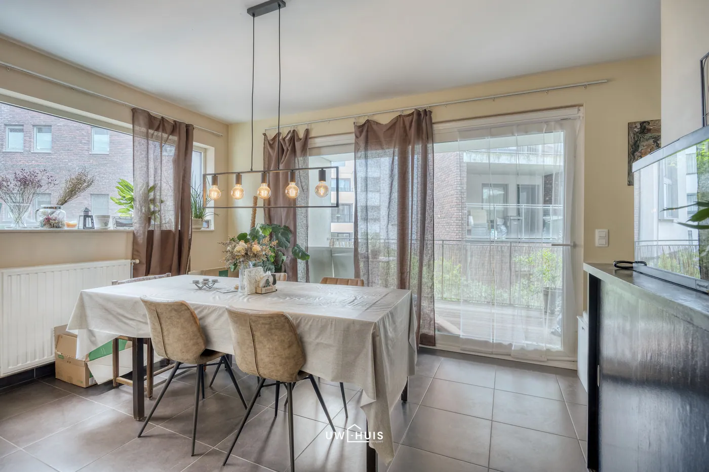 GOED GELEGEN INSTAPKLAAR APPARTEMENT  - foto 3