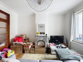 UCCLE Proche du Parc Duden et du Parc de Brugmann ainsi que toutes les commodités, appartement 1 chambre avec bureau/dressing de +/- 77m² situé au...