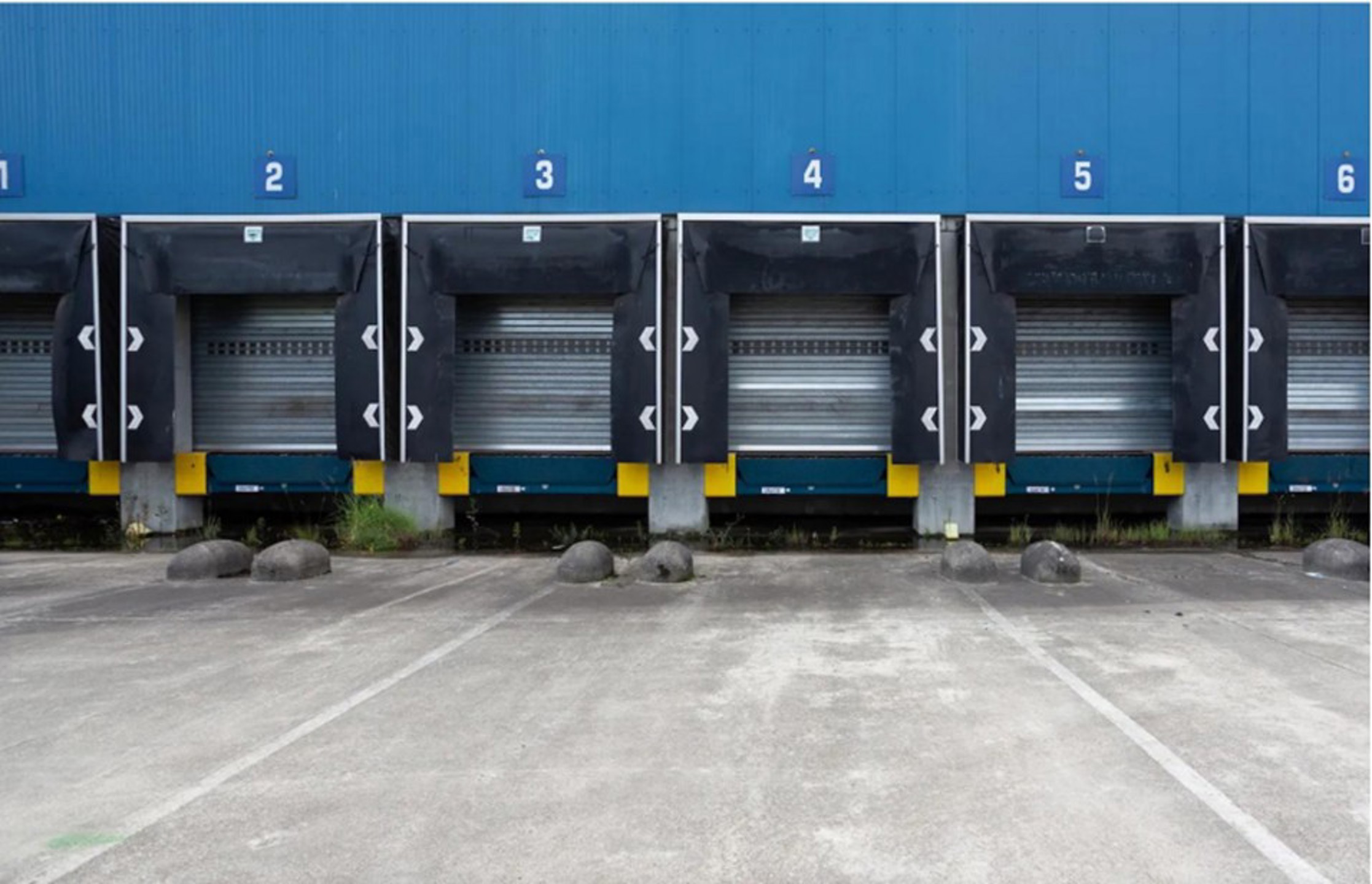 Magazijn  Unit  : 3.070 m² + mezzanine 371m² en kantoor  - foto 3