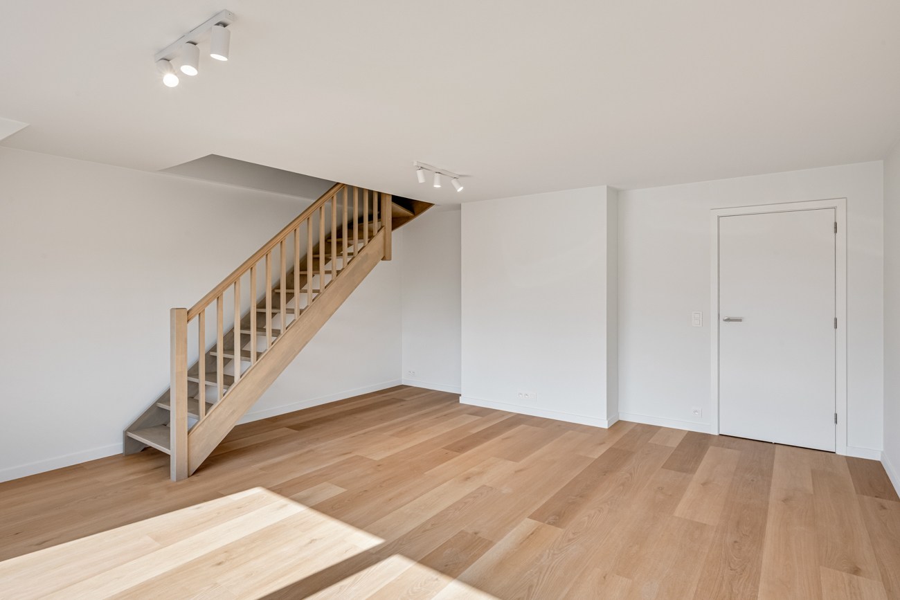 Volledig gerenoveerd, energiezuinig appartement! - foto 3