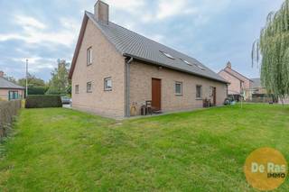 LOCHRISTI – Charmante bungalow met uitbreidingsmogelijkhedenEERSTE KIJKDAG ZATERDAG 06/12 VAN 10U TOT 14U ( enkel op afspraak!)Deze vrijstaande...