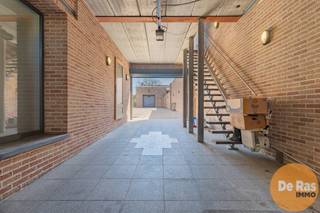 ERPE-MERE - Unieke eigendom met tal van mogelijkheden voor zelfstandige, co housing, ... in het hart van MereDeze unieke eigendom is gelegen op een...