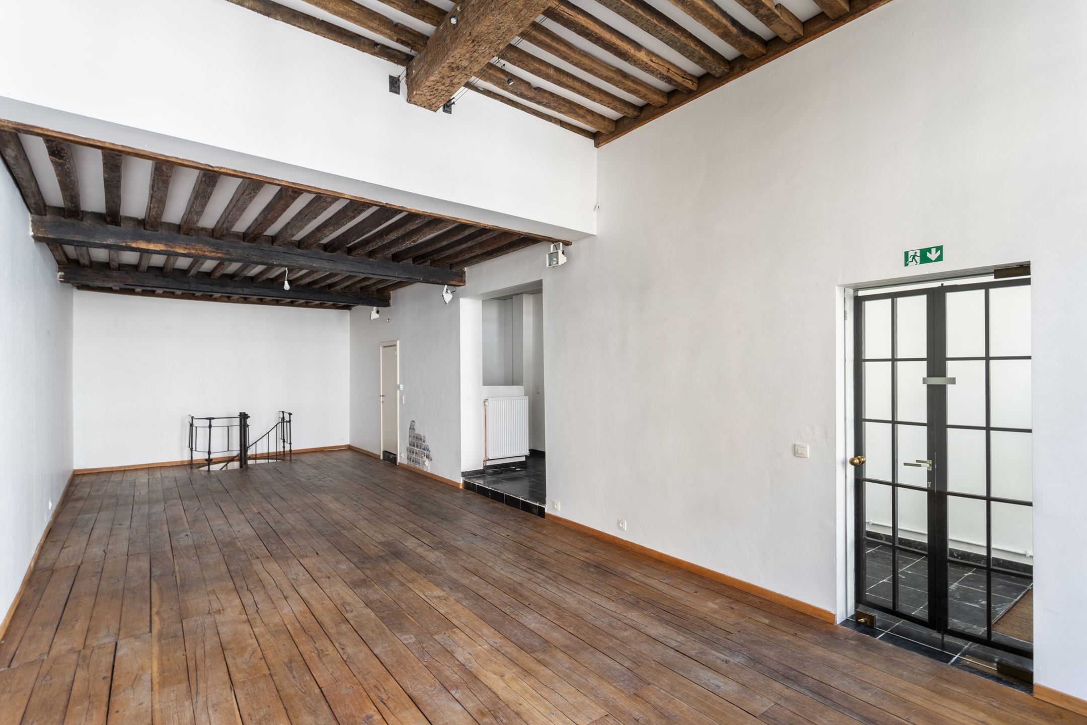 Commercial for rent in Antwerp - photo 2