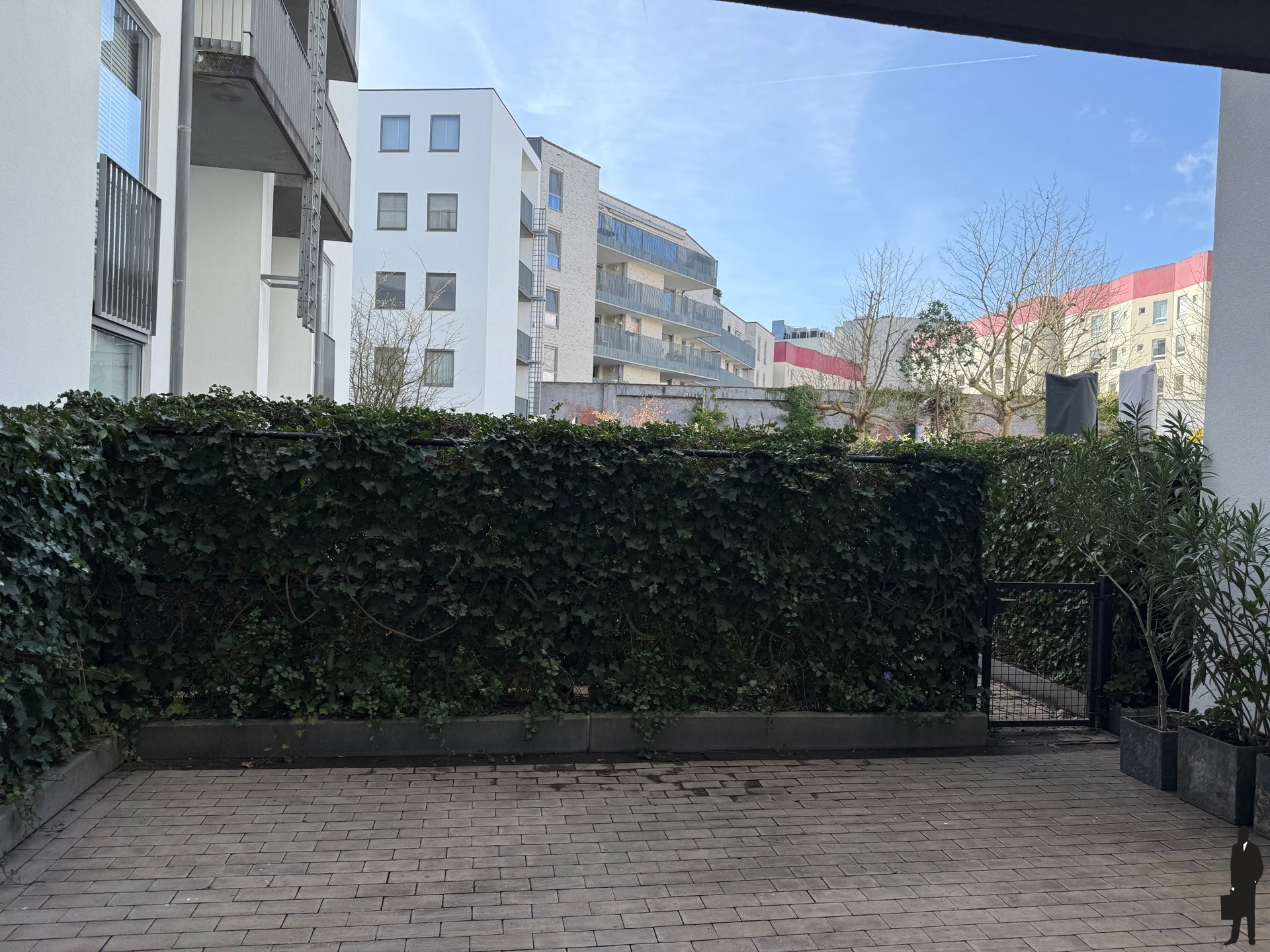 Lichtrijk gelijkvloers appartement met ruim terras - foto 4