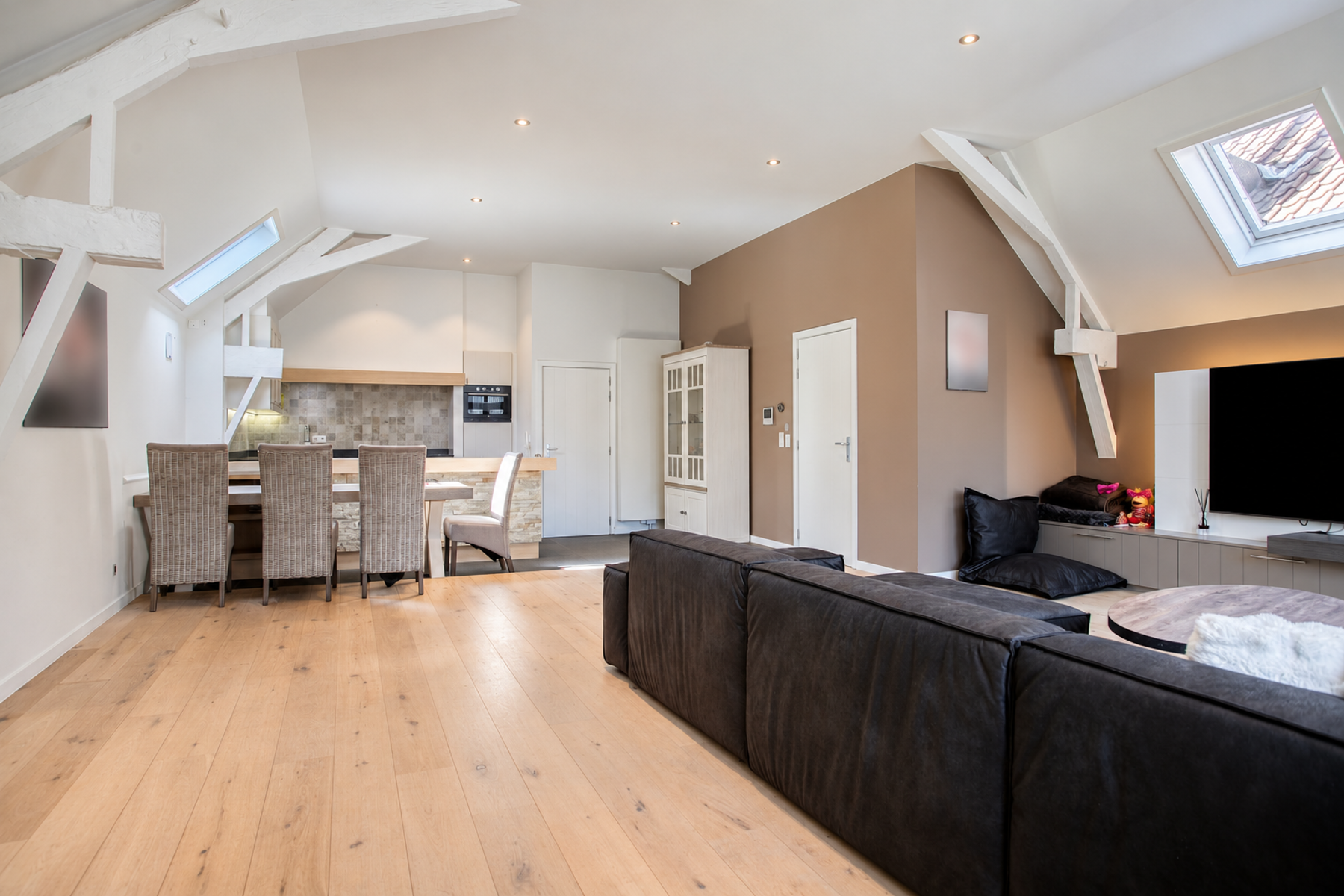 Royaal appartement op centrale locatie - foto 4