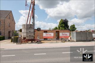Halfopen nieuwbouwwoning met 3 slaapkamers op goed bereikbare locatie nabij het centrum van Opglabbeek (Oudsbergen) - afwerkingsgraad nog te...