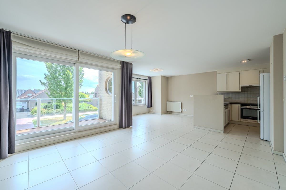 Beautiful 4 bedroom duplex apartment with terrace - photo 3