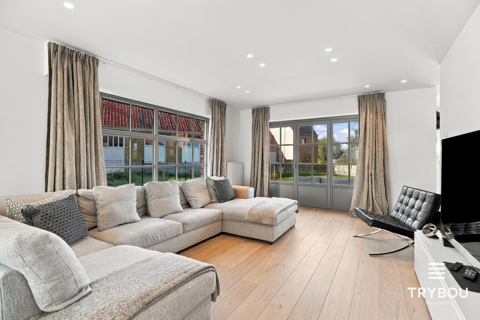 Alleenstaande, luxueus afgewerkte villa met 5 slaapkamers! - foto 5