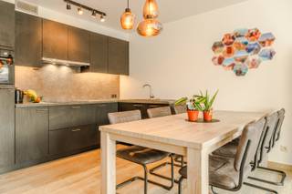 Welkom in Kieldrecht – Oud Arenberg 26!In het centrum van het charmante 9130 Kieldrecht bieden wij dit gelijkvloers appartement aan met een...