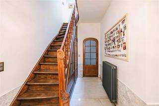 Vous êtes à la recherche d'une maison de caractère prête à être emménagée dans le centre de Saint-Nicolas ? Rejoignez-nous pour découvrir cette...