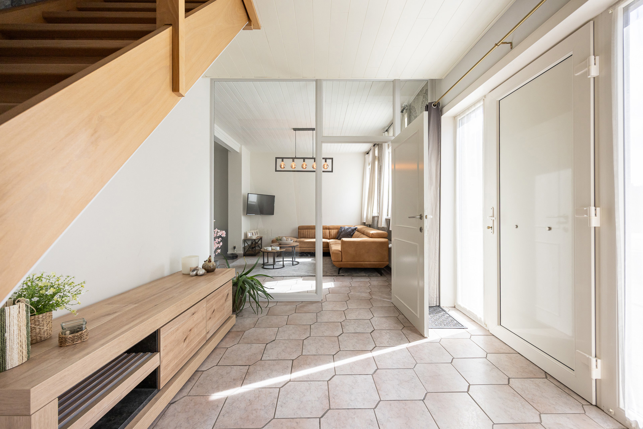 Instapklare woning met 4 slpks en tuin nabij centrum Beerse - foto 4