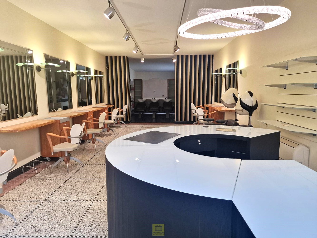 Instapklaar handelspand in het centrum van Aalst – topligging tussen Keizersplein en Hopmarkt - foto 4