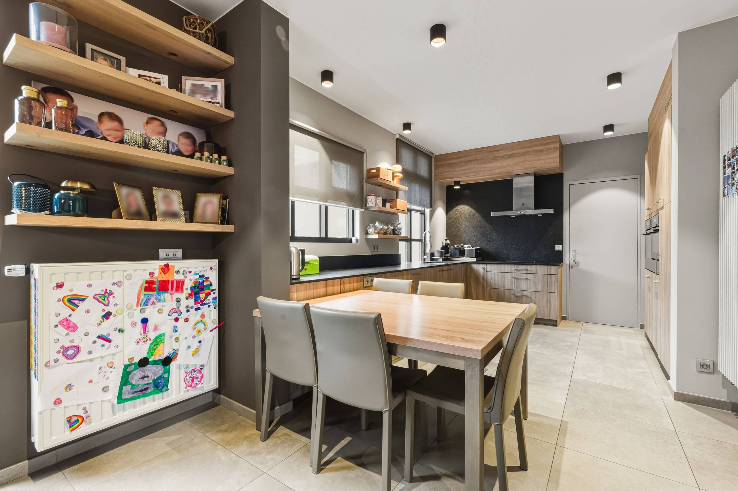 Unieke instapklare woning met 6 slaapkamers en 4 garages te koop te Ruddervoorde - foto 5