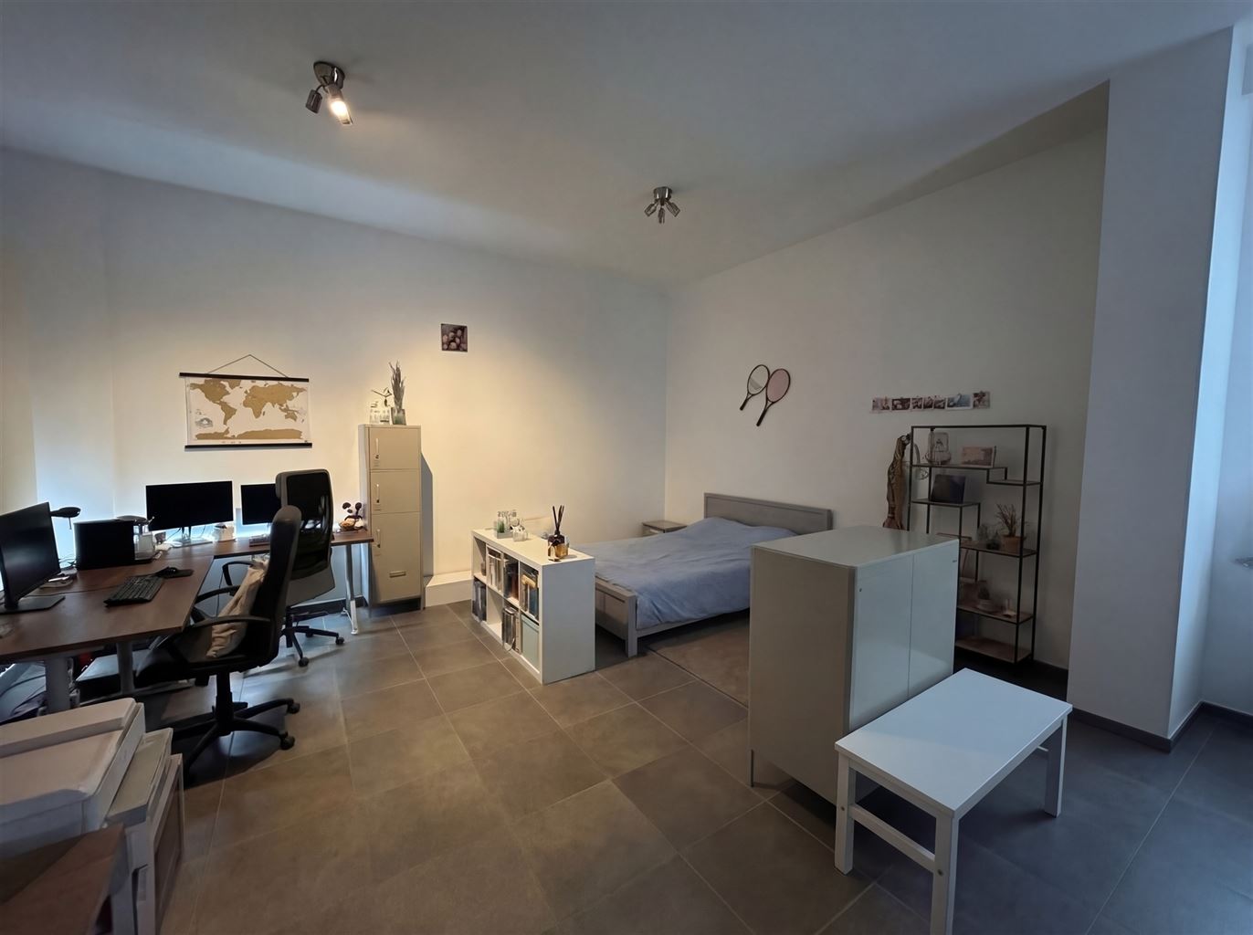 Gezellige stadswoning met 3 slaapkamers en koer, in het centrum van Maaseik. - foto 5