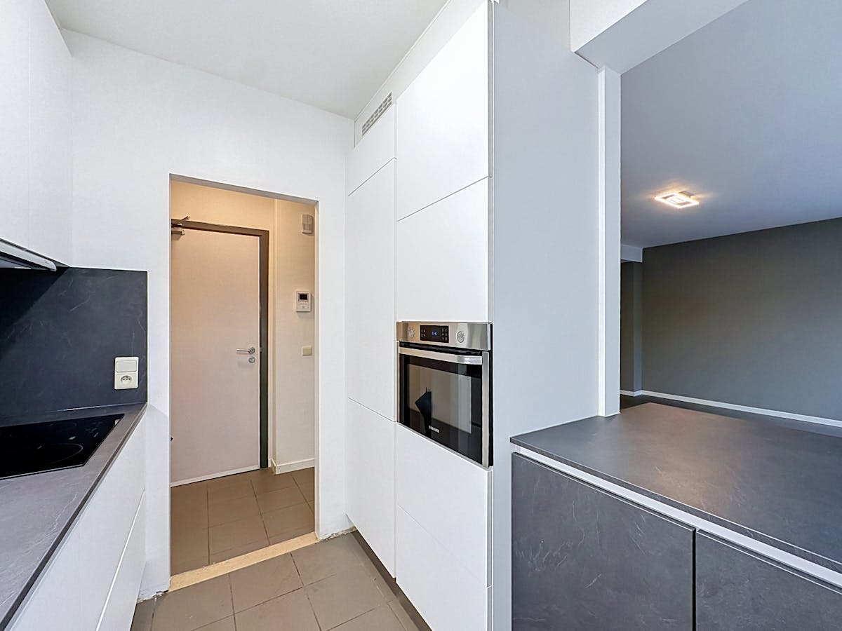 appartement de 2 chambres à louer dans le centre du château - photo 5