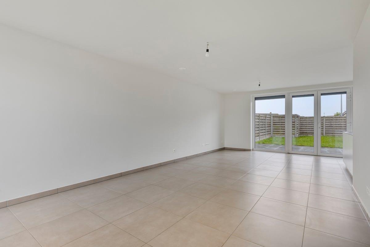 Ready to move in and bright BEN home in Rumbeke for sale - photo 3