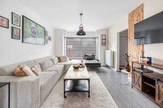 PERFECTE INSTAPKLARE GERENOVEERDE GEZINSWONING MET 4 SLPK, 2 BADKAMERS GARAGE EN TUIN hal, sfeervolle living met zicht op terras en tuin, ingerichte...