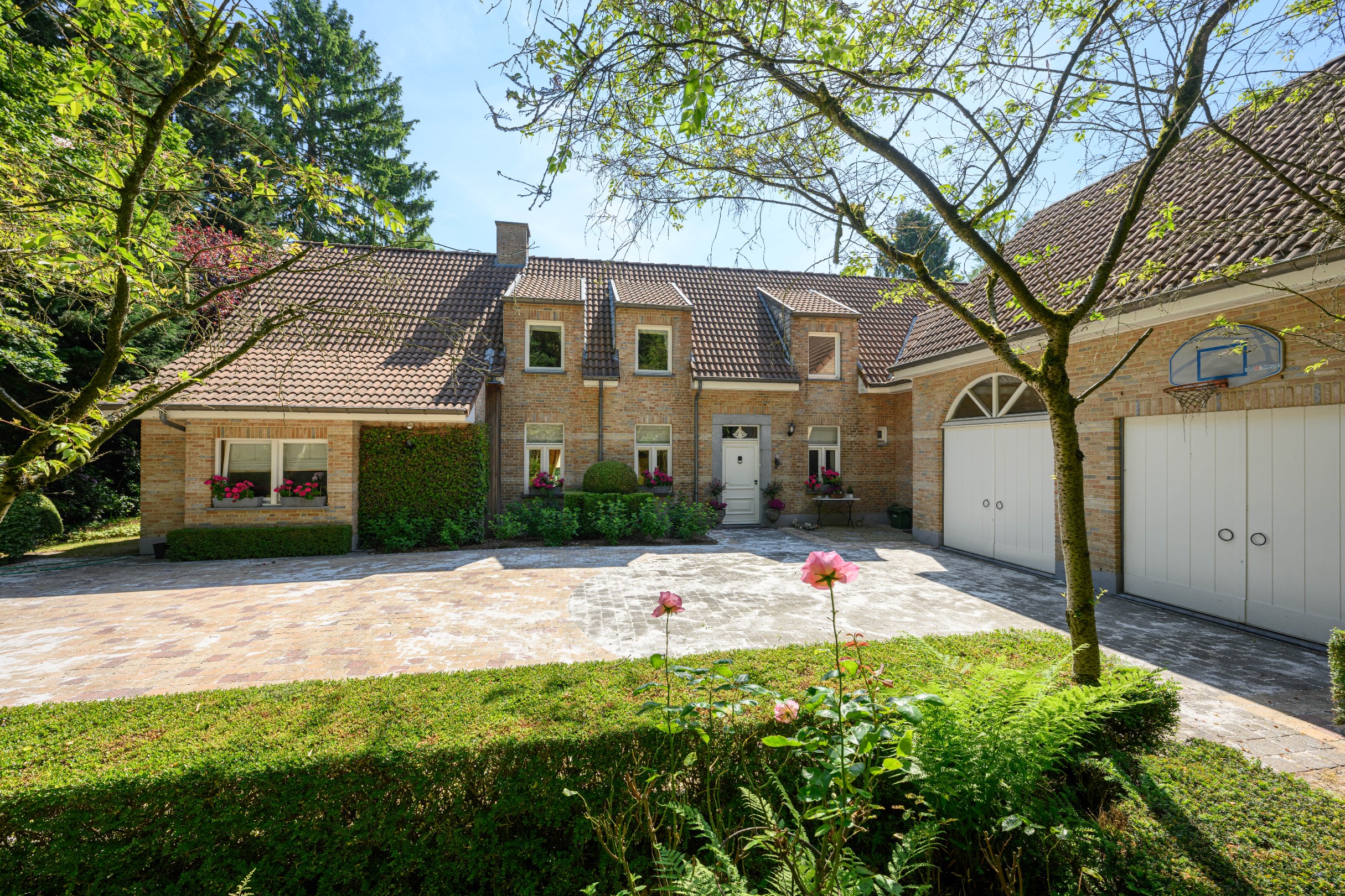 Fraaie villa met parktuin en tal van mogelijkheden over natuurdomein! - foto 1