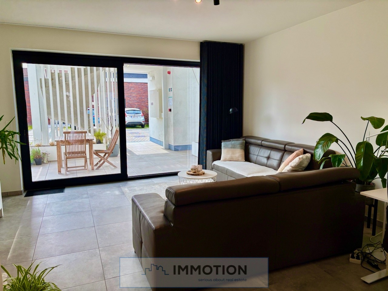 Recente woning met 3 slaapkamers en parking te huur in centrum Kortrijk - photo 5