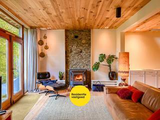 In het pittoreske Wibrin, midden in het hart van de Ardennen, vindt u op een royaal perceel twee prachtig gerenoveerde woningen terug, ideaal...