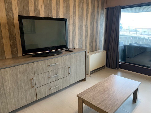 Ruime flat met frontaal zeezicht , zeer groot zonneterras gelegen in de residentie Beau Sejour, Oostende - foto 5