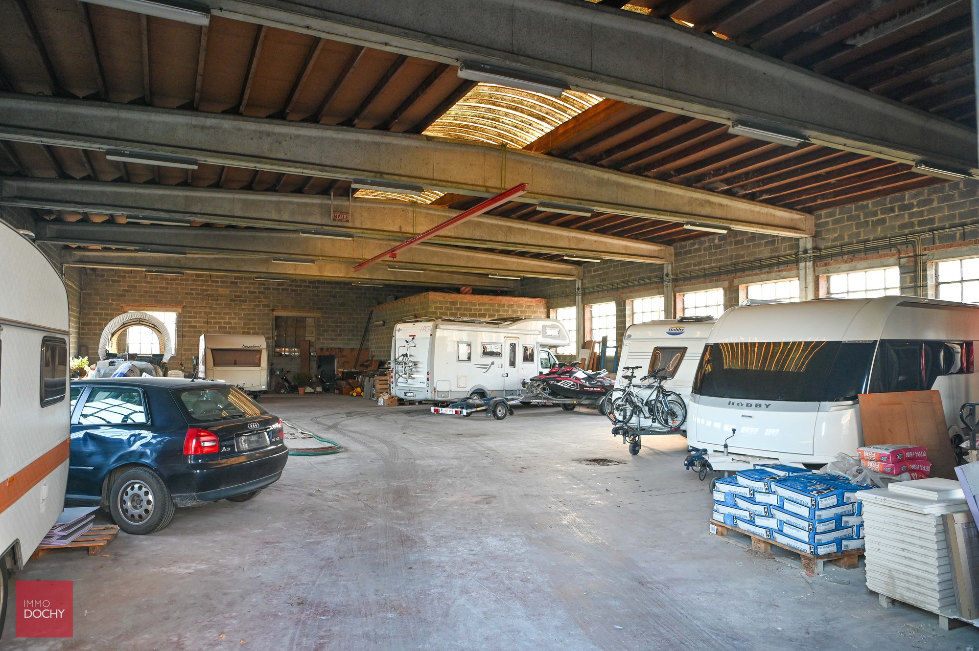 Alleenstaande woning met ruim magazijn (575m²) - foto 5