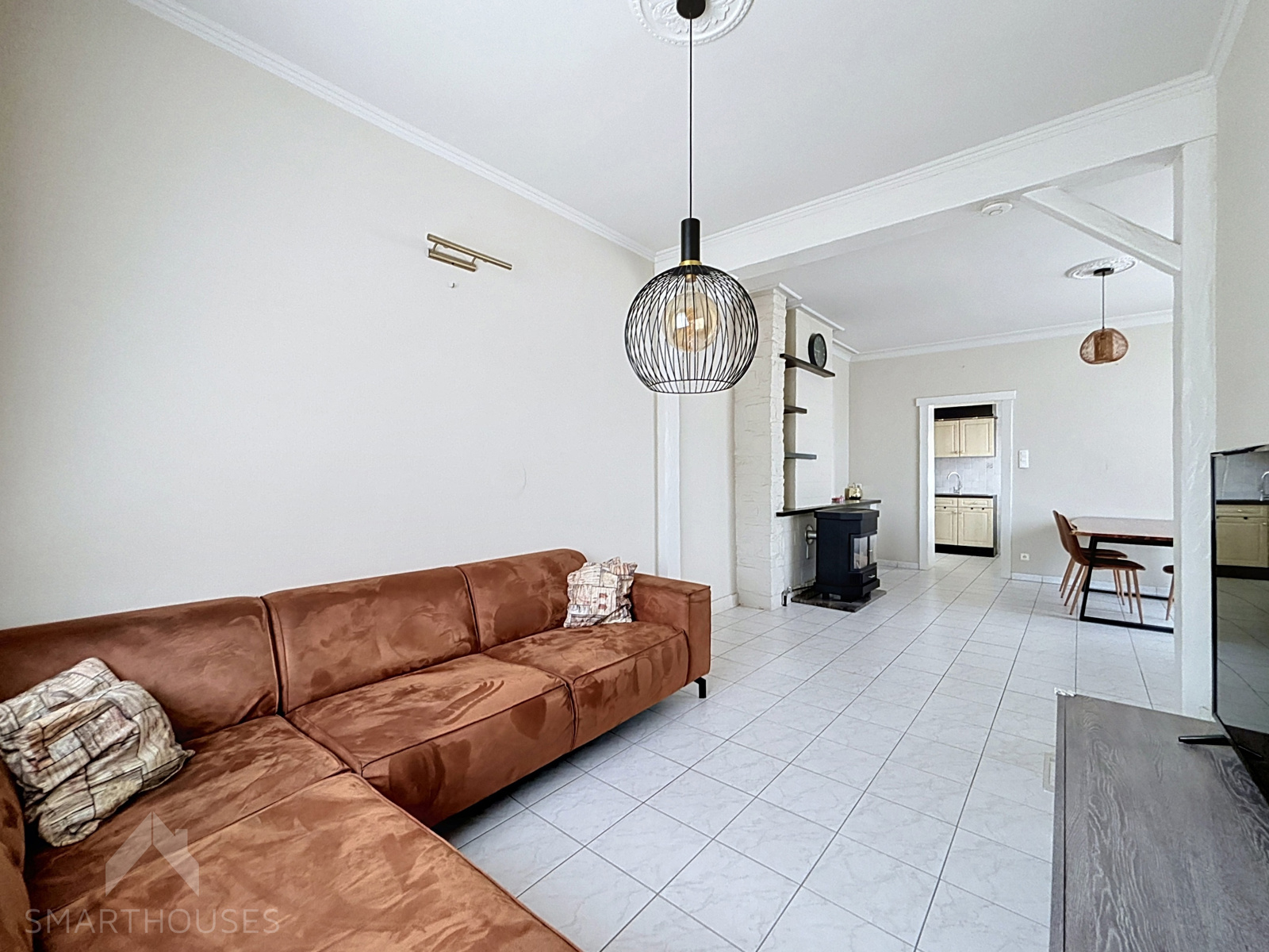 Instapklare woning met 2 slpks, garage en veel potentieel - foto 5