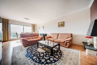 We Invest Waterloo vous propose ce charmant appartement idéalement situé au cœur de Waterloo, à seulement quelques centaines de mètres des...