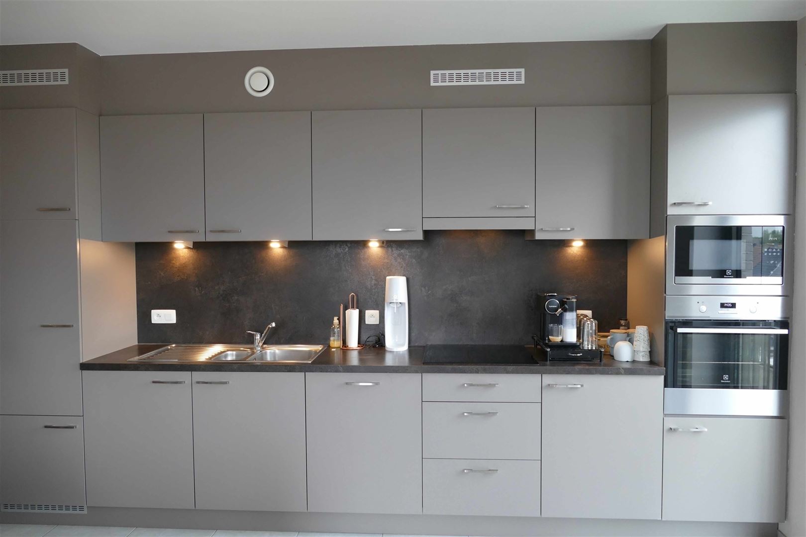 Modern 1-Slaapkamer Appartement in Sint-Niklaas - foto 4