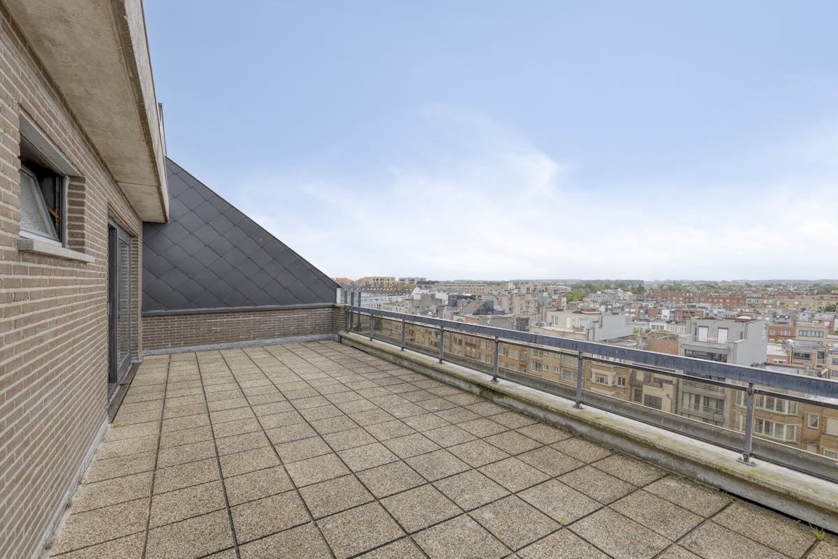 Penthouse à vendre à Blankenberge avec une très grande terrasse ensoleillée - photo 1
