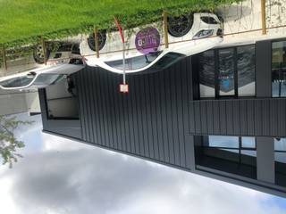 Deze lichtrijke kantoorruimte bestaat uit een gelijkvloers en eerste verdieping met een oppervlakte van 70m². De kantoorruimte bestaat op...