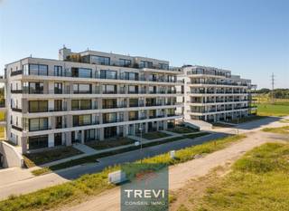 UNIQUE ! NOTRE APPARTEMENT TEMOIN DISPONIBLE A LA VENTE ET A L ACTE !!!! Dans le beau quartier du Champ du Moulin et son grand parc de 2 hectares à...