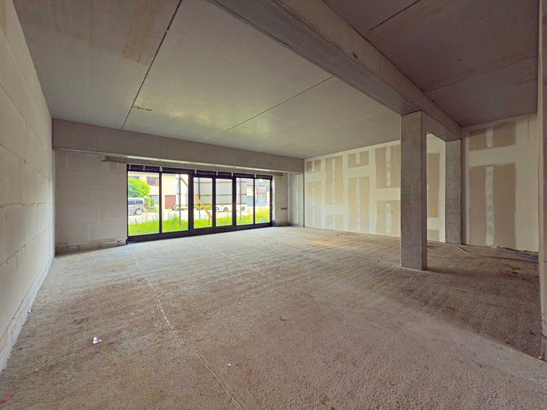 Nieuwbouw handels- of kantoorruimte van 139 m² te Drongen - foto 5