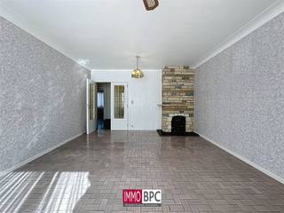 TE LAAT - ONDER OPTIE - BEZOEKEN OPGESCHORT !!! Welkom in dit charmante en instapklare appartement van 89 m², waar comfort en functionaliteit...