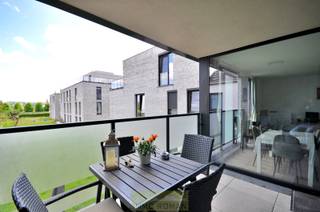 Appartement presque nouvellement construit à distance de marche du centre ville de Ronse, avec toutes les commodités nécessaires et un accès...