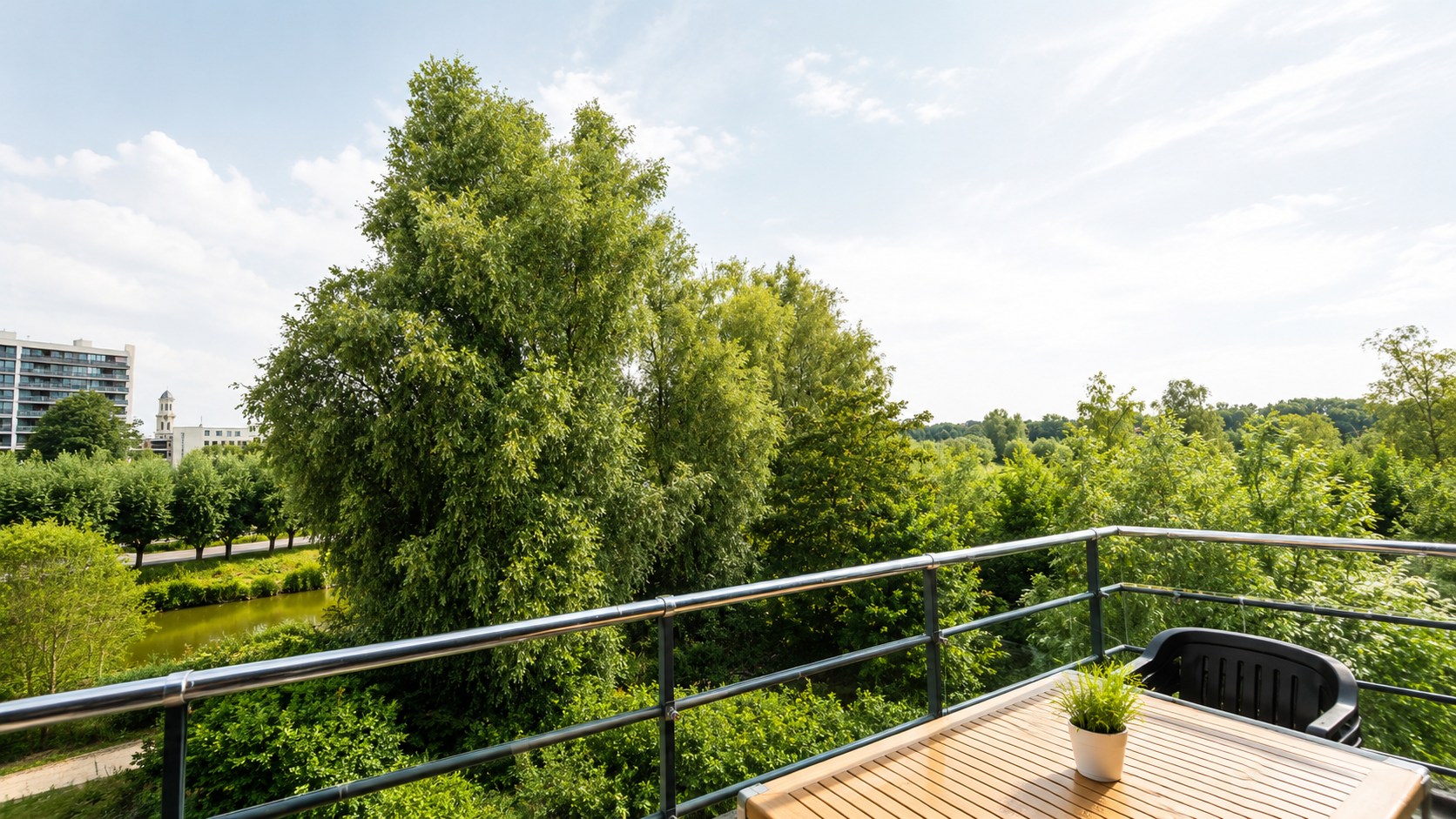 Exclusief appartement van ca. 142 m² met 3 slaapkamers, terras, autostaanplaats en uniek zicht op de Buylaers - foto 3