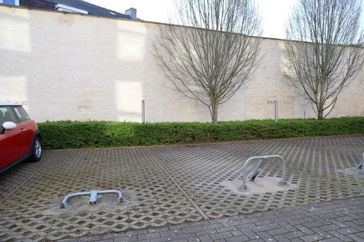 Garage for rent in Sint-Andries - photo 4